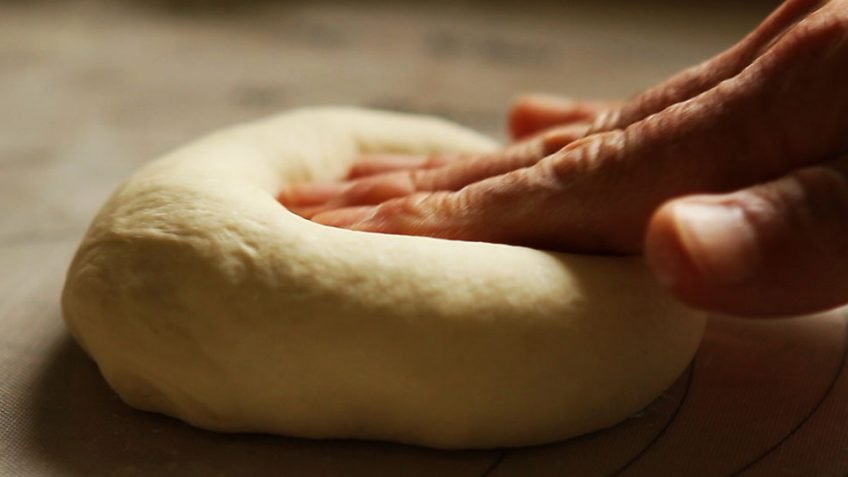 How to make pizza dough